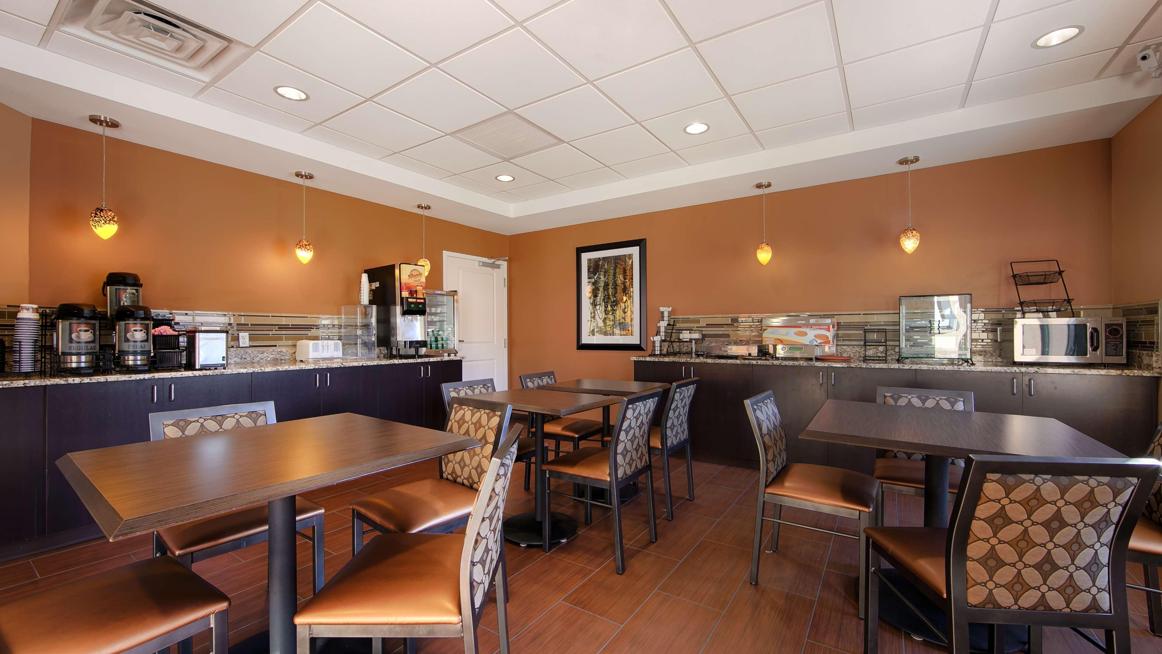 Best Western Plus College Park Hotel Екстериор снимка