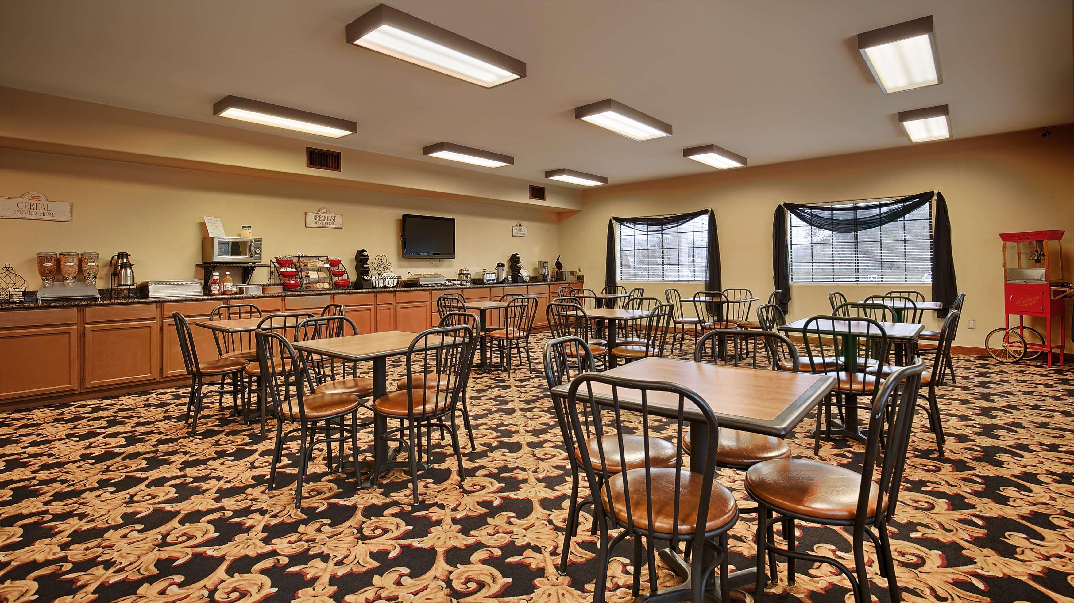 Best Western Plus College Park Hotel Екстериор снимка